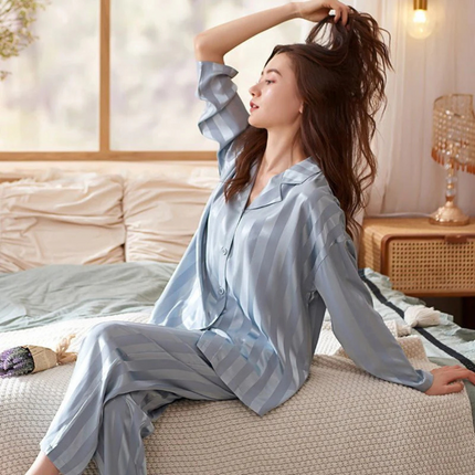 Women's Relaxed Fit Long Sleeve Pajama Set – Soft Cotton Loungewear for Cozy Nights