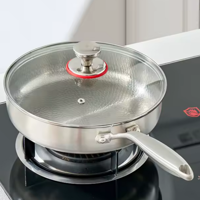 Titanium Deep Saucepan – Durable & Healthy Cookware Without Toxic Coatings