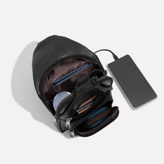 Anti-Theft Crossbody Bag for Men with USB Charging Port – Stylish & Secure Urban Sling