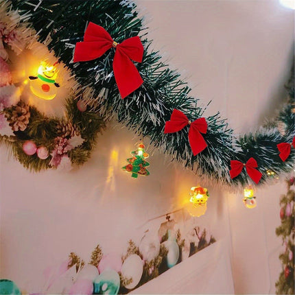 Battery-Operated Christmas Garland with Warm White LED Lights – Classic Indoor Holiday Decoration with Timer
