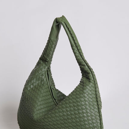 Spacious Braided Women’s Shoulder Bag – Black & Red Elegant Daily Handbag