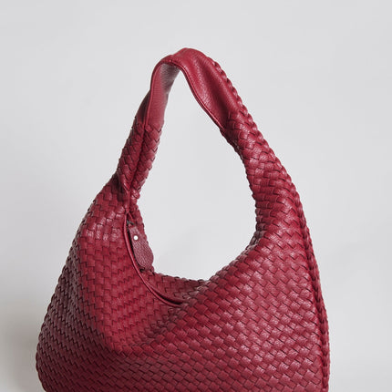 Spacious Braided Women’s Shoulder Bag – Black & Red Elegant Daily Handbag