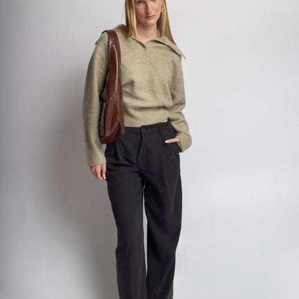 Black Vegan Leather Half-Moon Shoulder Bag – Elegant & Versatile