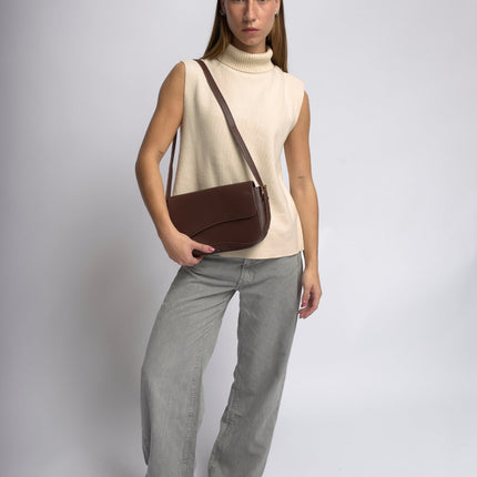 Vegan Leather Black Shoulder Bag – Adjustable Crossbody, Sustainable & Stylish