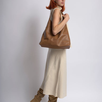 Vegan Leather Hobo Bag – Spacious, Timeless & Cruelty-Free Black Shoulder Tote