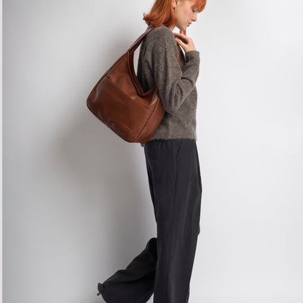 Minimalist Hobo Shoulder Bag – Vegan Leather