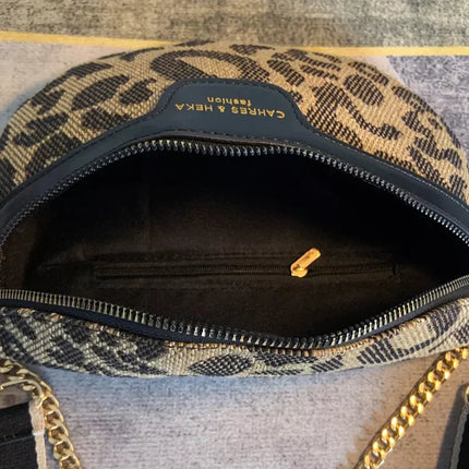 Trendy Leopard Print Crossbody Bag with Gold Chain – Adjustable Strap & Versatile Design