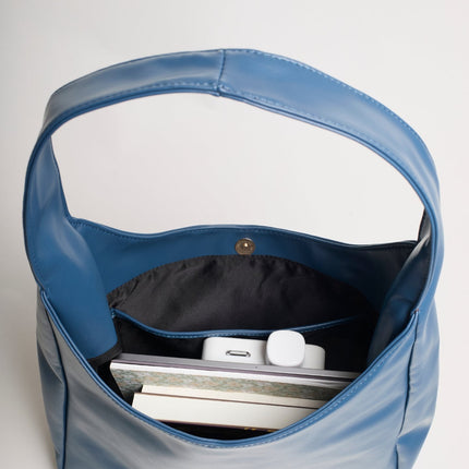 Minimalist Hobo Shoulder Bag – Vegan Leather
