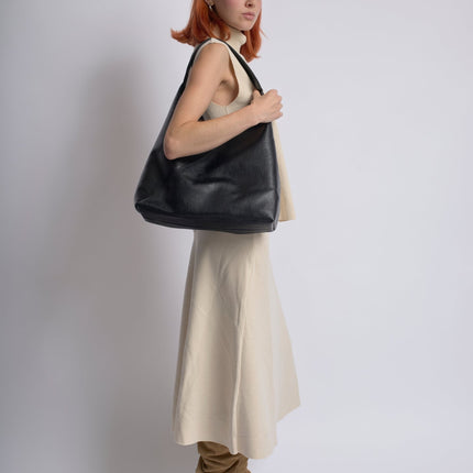 Vegan Leather Hobo Bag – Spacious, Timeless & Cruelty-Free Black Shoulder Tote