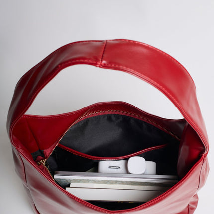 Minimalist Hobo Shoulder Bag – Vegan Leather