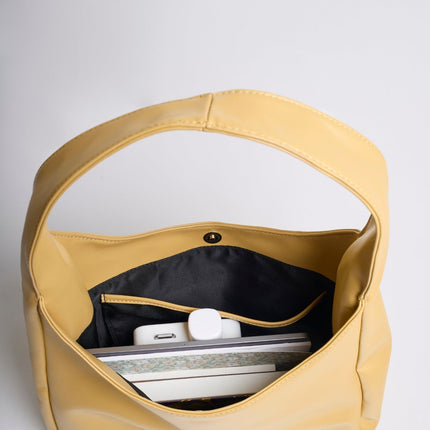 Minimalist Hobo Shoulder Bag – Vegan Leather