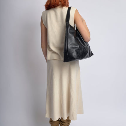 Vegan Leather Hobo Bag – Spacious, Timeless & Cruelty-Free Black Shoulder Tote