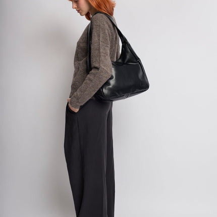 Minimalist Hobo Shoulder Bag – Vegan Leather