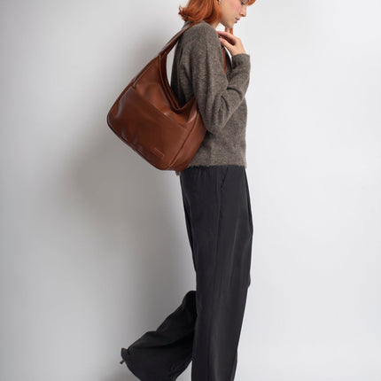 Minimalist Hobo Shoulder Bag – Vegan Leather