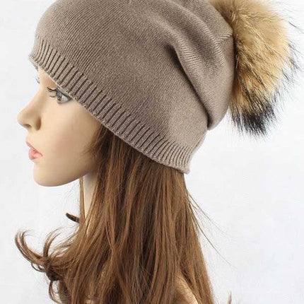 Luxury Wool-Cashmere Beanie with Detachable Raccoon Fur Pom Pom – Snap-On Winter Hat for Women