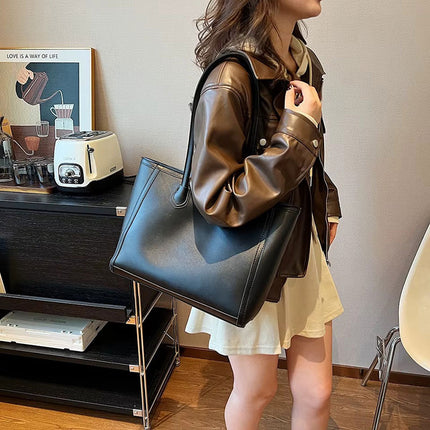 Leather Shopper Tote Bag – Stylish, Spacious & Durable for Work & Travel