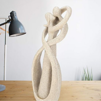 Abstract Lovers Embrace Sculpture – Modern Romantic Resin Statue for Home Decor & Gift Giving