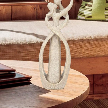 Abstract Lovers Embrace Sculpture – Modern Romantic Resin Statue for Home Decor & Gift Giving