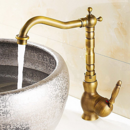 Antique Brass Kitchen Faucet with Swanneck Spout – 360° Rotatable, Single Handle Vintage Sink Tap