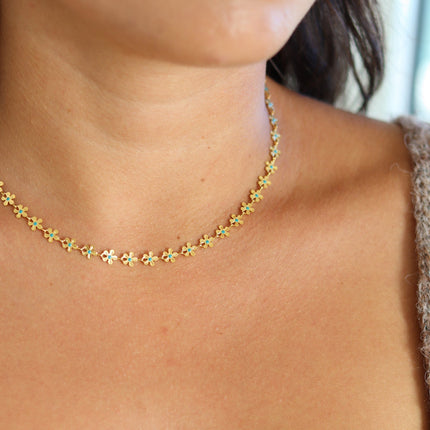 Gold-Tone Flower Necklace with Turquoise Enamel – Playful & Elegant Summer Jewelry