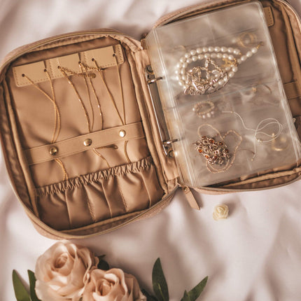 Luxury Travel Jewelry Box – Compact Organizer for Rings, Necklaces & Earrings