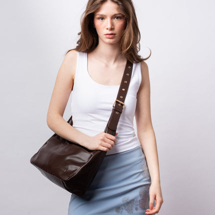 Black Shoulder Bag – Minimalist & Spacious Vegan Leather Design