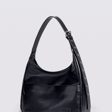 Black Shoulder Bag – Minimalist & Spacious Vegan Leather Design