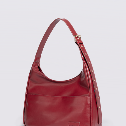 Black Shoulder Bag – Minimalist & Spacious Vegan Leather Design