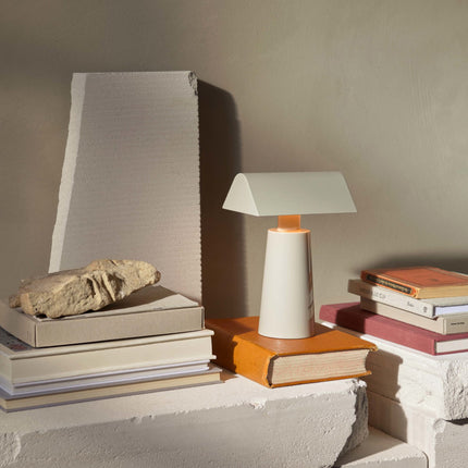 Modern Sculptural Table Lamp – Adjustable Warm Light with USB Charging for Stylish Home Décor