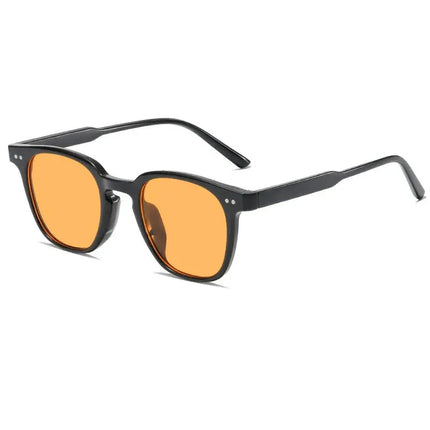 Unisex Polarized Sunglasses – UV400 Protection, Scratch-Resistant Lenses, Lightweight & Trendy Designs
