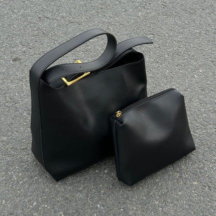 Elegant Shoulder Bag with Detachable Pouch – Spacious & Stylish for Daily Use