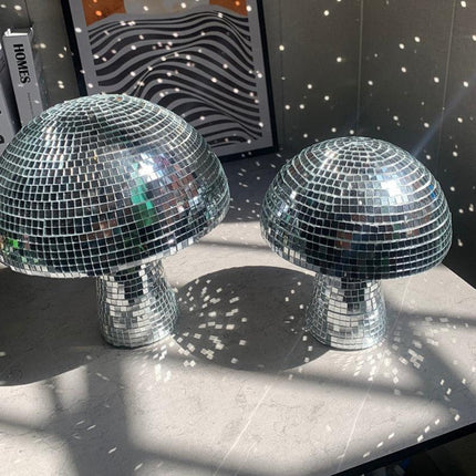 Vintage Disco Ball Table Lamp – Retro Mirror Light for Home Decor, Mood Lighting & Parties