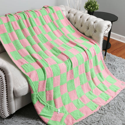 Luxurious Checkered Fleece Throw Blanket – Soft Plaid Microfiber, Machine Washable