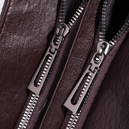 Black Leather Shoulder Bag with Side Pockets – Spacious & Elegant Women’s Leather Handbag