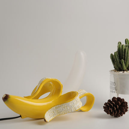 Playful Banana-Shaped Table Lamp with Gold Finish – Unique Modern Home Accent Light