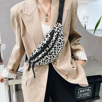 Leopard Print Crossbody Bum Bag – Adjustable Belt Bag for Women – Stylish & Versatile