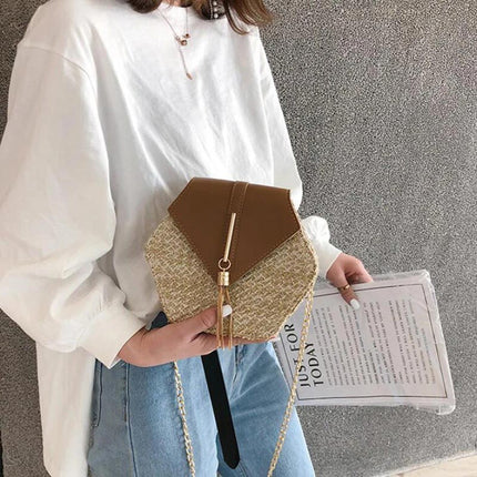 Women's Straw Shoulder Bag with Leather Accents – Lightweight & Elegant Summer Handbag