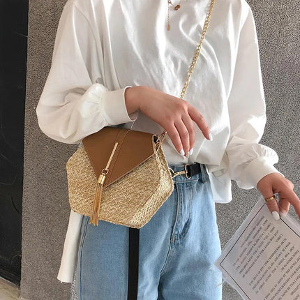 Women's Straw Shoulder Bag with Leather Accents – Lightweight & Elegant Summer Handbag