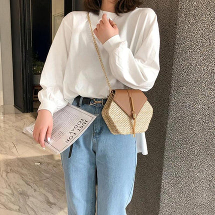 Women's Straw Shoulder Bag with Leather Accents – Lightweight & Elegant Summer Handbag