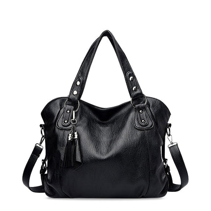 Luxury Women’s Handbag – Spacious Shoulder Bag with Tassels