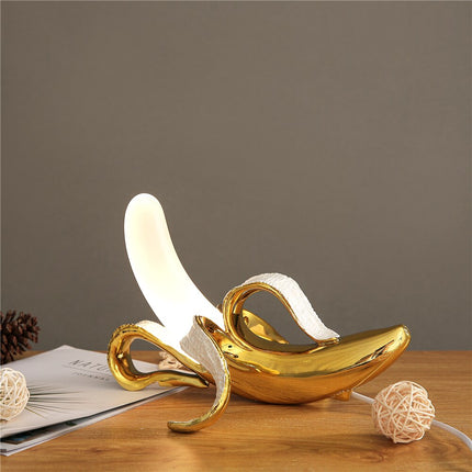 Playful Banana-Shaped Table Lamp with Gold Finish – Unique Modern Home Accent Light