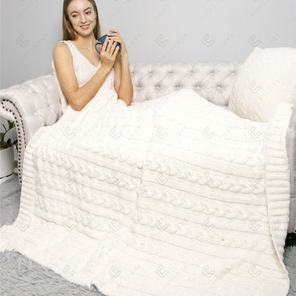 Chunky Cable Knit Fleece Throw Blanket – Soft & Cozy 50X55 Inch Home Decor Plaid