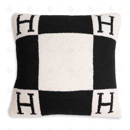 Luxurious Monogram Pillow Cover “H” – Elegant Decorative Cushion Case for Home Decor