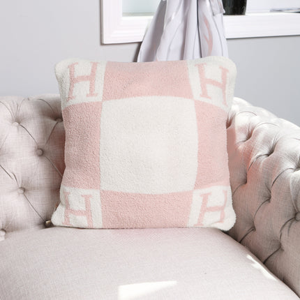 Luxurious Monogram Pillow Cover “H” – Elegant Decorative Cushion Case for Home Decor