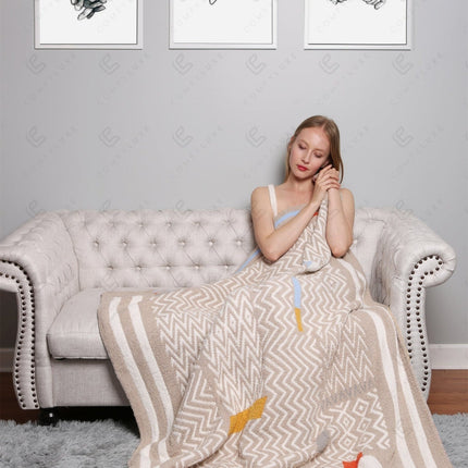 Ultra-Soft Geometric Fleece Throw Blanket 50×60 | 100% Polyester Microfiber, Warm Decorative Couch & Bed Throw