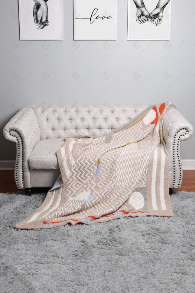 Ultra-Soft Geometric Fleece Throw Blanket 50×60 | 100% Polyester Microfiber, Warm Decorative Couch & Bed Throw