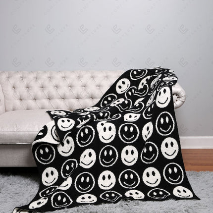 Mini Happy Face Luxe Fleece Throw Blanket – Ultra-Soft Polyester Microfiber, 130×150 cm, Cozy & Stylish Home Décor