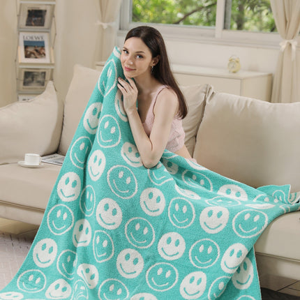 Mini Happy Face Luxe Fleece Throw Blanket – Ultra-Soft Polyester Microfiber, 130×150 cm, Cozy & Stylish Home Décor