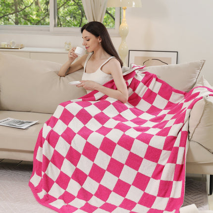 Luxurious Checkered Fleece Throw Blanket – Soft Plaid Microfiber, Machine Washable