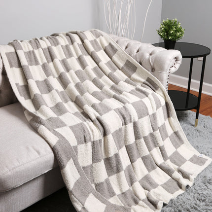 Luxurious Checkered Fleece Throw Blanket – Soft Plaid Microfiber, Machine Washable